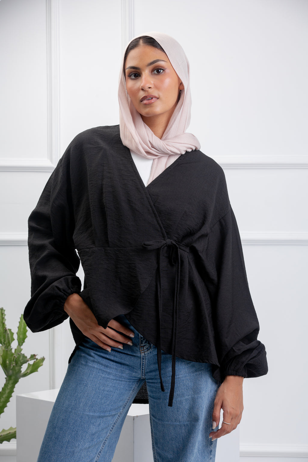 Easy Twist Blouse - Black
